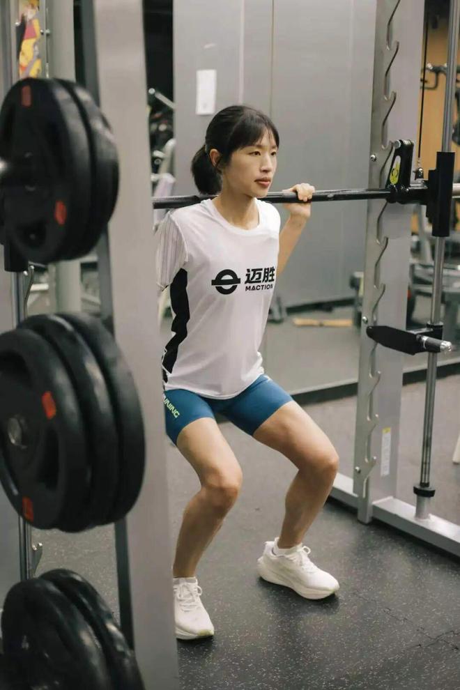 轻松一刻：这三个人哪个更着急上厕所？