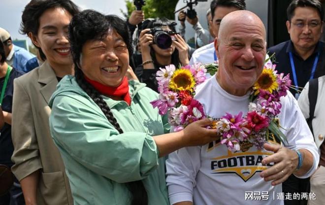 1年390万美元!李凯尔确定签约猛龙 与前马刺队友小卡再度联手